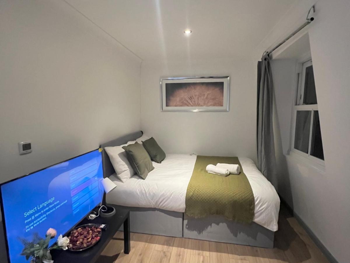 3 Bedroom Flat In King's Cross, St Pancras's. 8 People * Londra