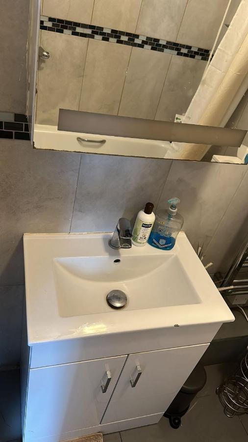 3 Bedroom Flat In King's Cross, St Pancras's. 8 People Appartamento Londra